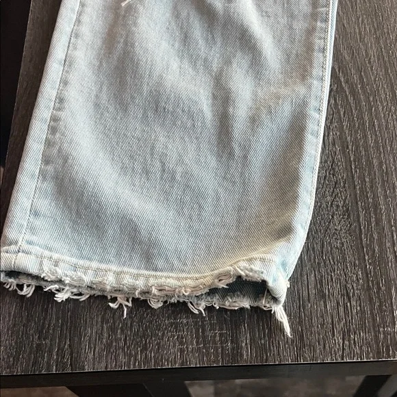 Vervet Women's Beverly Straight Leg Jeans - Soft Blue - Picture 4 of 5